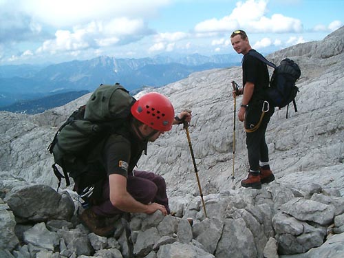 Sestup do údolí mezi Schreiberwand a Schreiberwandeck